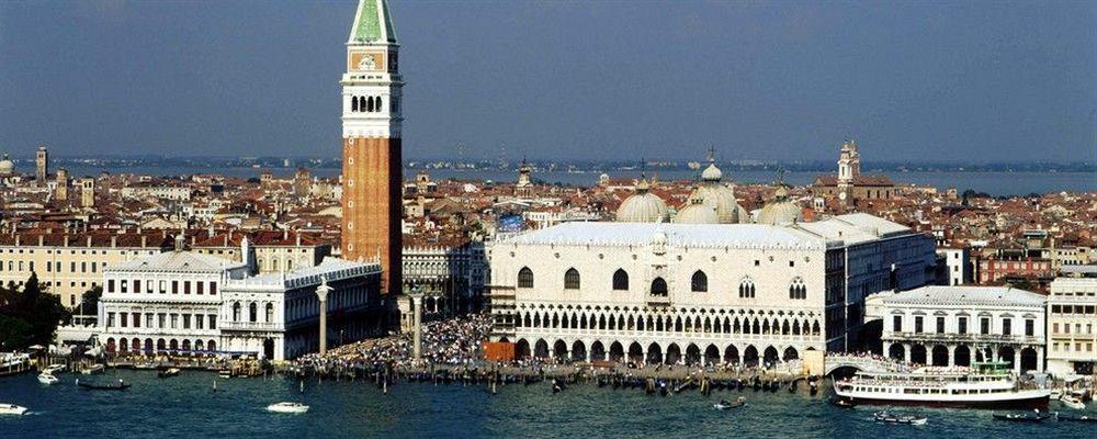 Hotel Cristallo Lido di Venezia Exterior foto